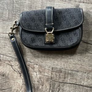 Dooney & Bourke Wristlet